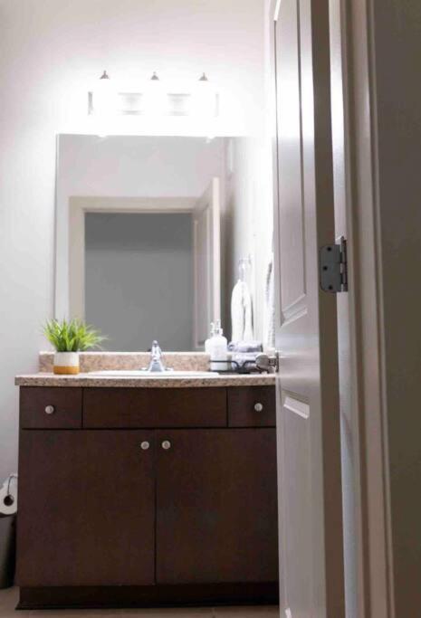 Amplify Spaces 1 And 2 Bedroom Apartments, Downtown Birmingham, Uab Экстерьер фото